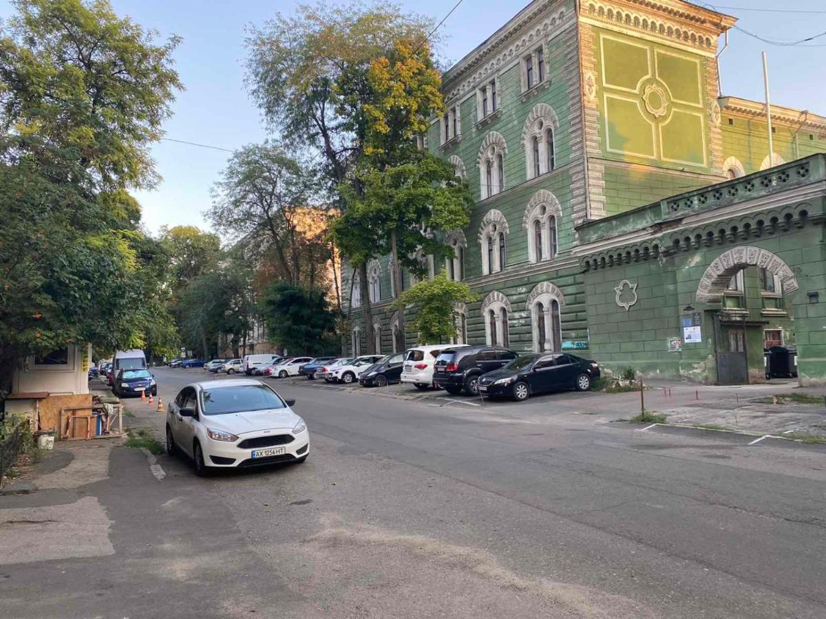 Elisavetinskaya 15 *